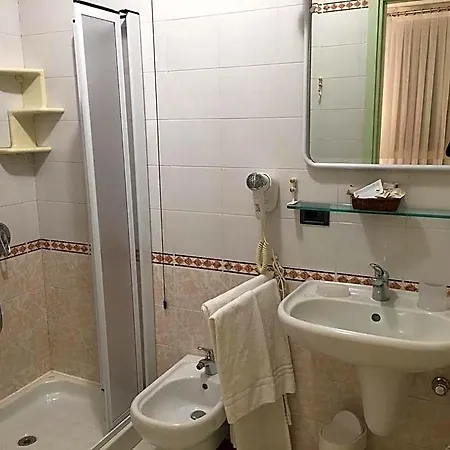 Otel Busa 3*